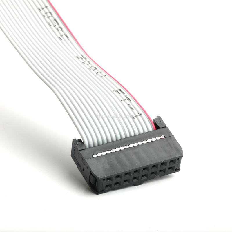 DP2.54-1×16P bis IDC2.54 2×8P Bandkabelmontage