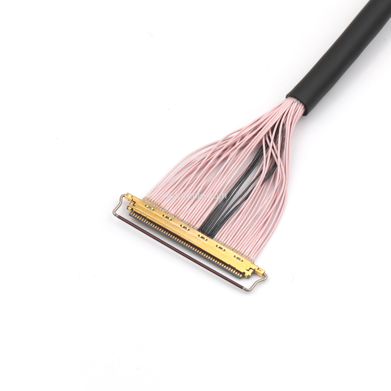 50-Pin-Mikro-Koaxialkabel mit 0,4 mm Schrägkeit, geschützt, für Hochgeschwindigkeitsdatenübertragung
