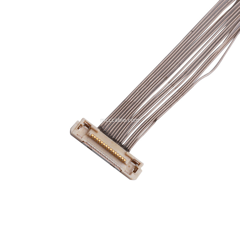 0.4mm Neigung Mikrokoaxialkabel STUNDEN DF36C-15P-0.4SD zu den STUNDEN DF36-30P-0.4SD