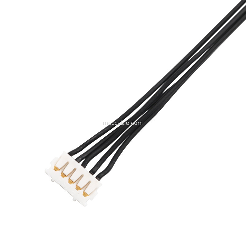 UAV-Kabelmontage Lvds Edp Kabelmontage 0,25 mm Tonhöhe 20531-034T-02 bis Jst Auhr-05v-H 34 Pin Mikro-Koaxialkabel